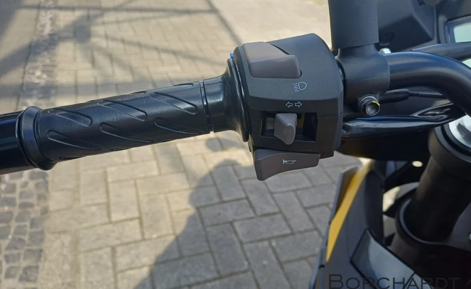 Angebot Aprilia Tuono 125 Bild 13: Angebot Aprilia Tuono 125