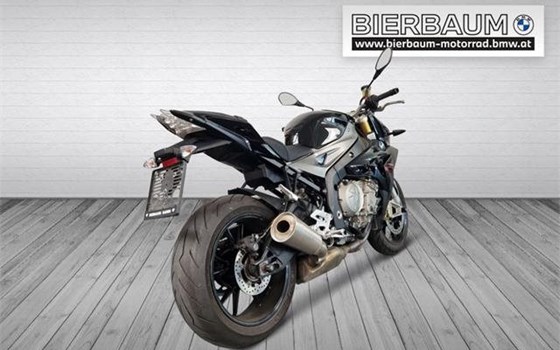 Gebrauchtmotorrad BMW S 1000 R - Bild 2 Gebrauchtmotorrad BMW S 1000 R - Bild 2