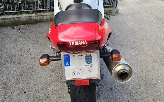 Gebrauchtmotorrad Yamaha YZF 1000 R Thunderace - Bild 3 Gebrauchtmotorrad Yamaha YZF 1000 R Thunderace - Bild 3