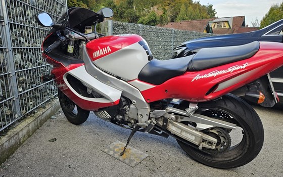Gebrauchtmotorrad Yamaha YZF 1000 R Thunderace - Bild 5 Gebrauchtmotorrad Yamaha YZF 1000 R Thunderace - Bild 5