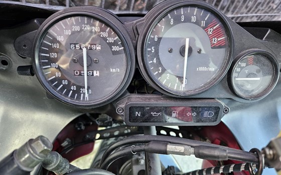 Gebrauchtmotorrad Yamaha YZF 1000 R Thunderace - Bild 6 Gebrauchtmotorrad Yamaha YZF 1000 R Thunderace - Bild 6