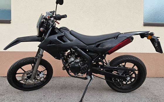 Gebrauchtmotorrad Rieju MRT 50 - Bild 1 Gebrauchtmotorrad Rieju MRT 50 - Bild 1