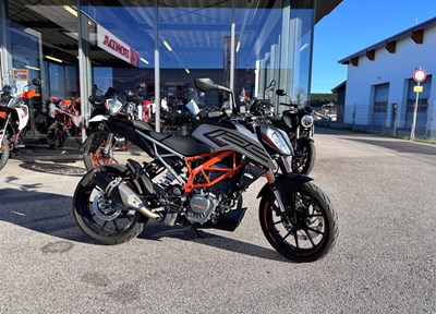 GEBRAUCHTFAHRZEUG KTM 125 Duke