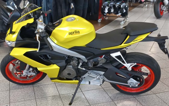Gebrauchtmotorrad Aprilia RS 660 - Bild 1 Gebrauchtmotorrad Aprilia RS 660 - Bild 1