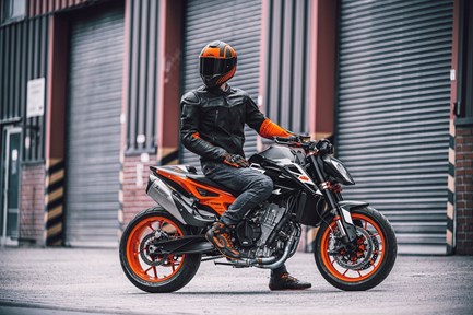 KTM 890 Duke GP