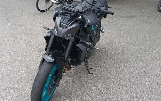 Gebrauchtmotorrad Yamaha MT-09 Y-AMT - Bild 4 Gebrauchtmotorrad Yamaha MT-09 Y-AMT - Bild 4