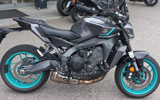 Gebrauchtmotorrad Yamaha MT-09 Y-AMT - Bild 5 Gebrauchtmotorrad Yamaha MT-09 Y-AMT - Bild 5