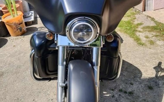 Gebrauchtmotorrad Harley-Davidson Touring Street Glide Special FLHXS - Bild 11 Gebrauchtmotorrad Harley-Davidson Touring Street Glide Special FLHXS - Bild 11