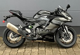 Neumotorrad Kawasaki Ninja ZX-4RR