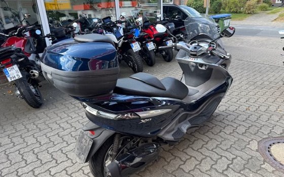 Gebrauchtmotorrad Piaggio X10 350 i.e. - Bild 3