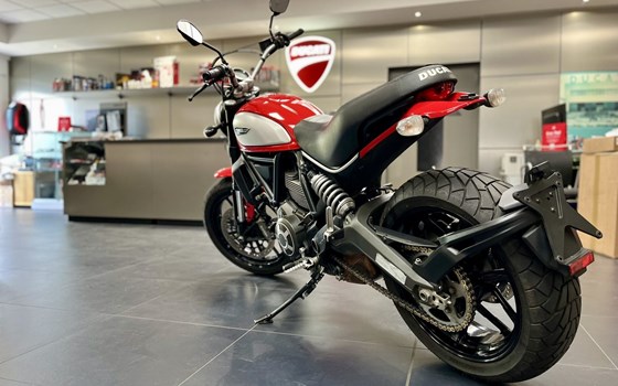 Gebrauchtmotorrad Ducati Scrambler Icon - Bild 4