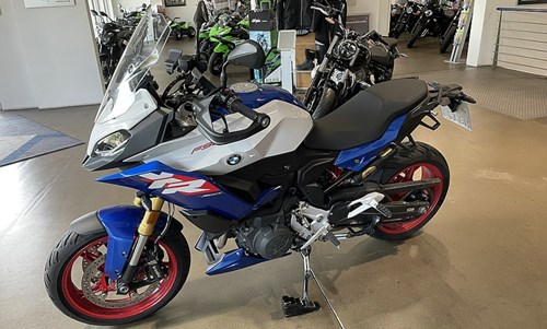 BMW F 900 XR