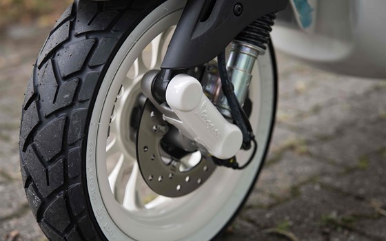 Neufahrzeug Vespa Sprint 50 - Bild 7