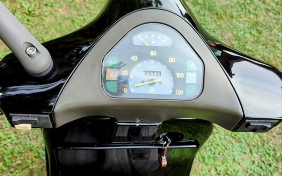 Gebrauchtmotorrad Vespa PK 50 - Bild 1 Gebrauchtmotorrad Vespa PK 50 - Bild 1