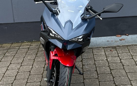 Neufahrzeug Kawasaki Ninja 500 SE - Bild 3