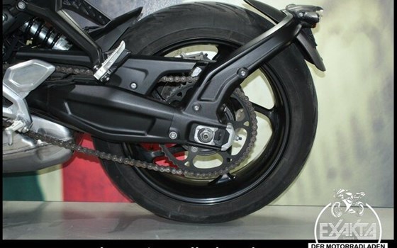 Gebrauchtmotorrad Triumph Trident 660 - Bild 22