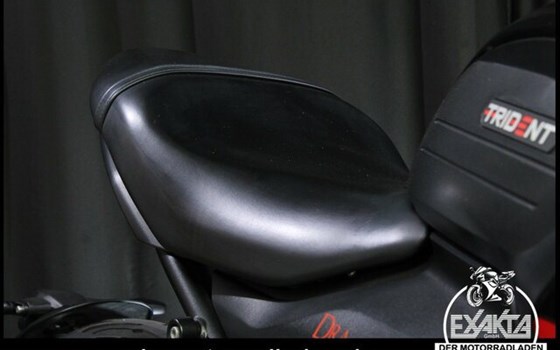 Gebrauchtmotorrad Triumph Trident 660 - Bild 27