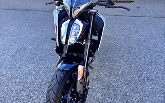 Gebrauchtmotorrad KTM 790 Duke L - Bild 2 Gebrauchtmotorrad KTM 790 Duke L - Bild 2