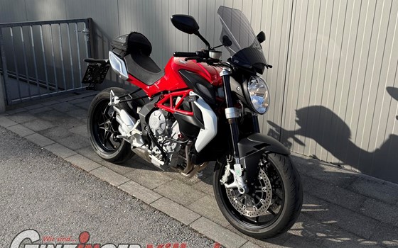 Gebrauchtmotorrad MV Agusta Brutale 800 - Bild 1 Gebrauchtmotorrad MV Agusta Brutale 800 - Bild 1