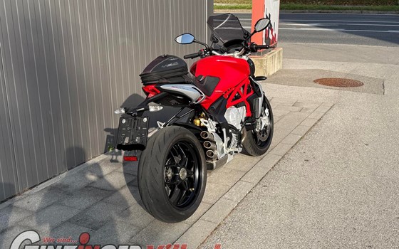 Gebrauchtmotorrad MV Agusta Brutale 800 - Bild 4 Gebrauchtmotorrad MV Agusta Brutale 800 - Bild 4