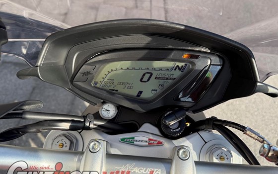Gebrauchtmotorrad MV Agusta Brutale 800 - Bild 9 Gebrauchtmotorrad MV Agusta Brutale 800 - Bild 9