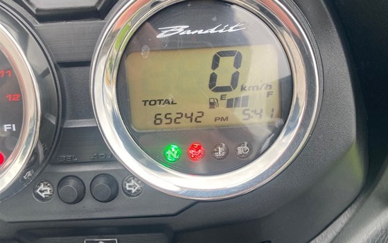 Gebrauchtmotorrad Suzuki Bandit 1250S - Bild 5 Gebrauchtmotorrad Suzuki Bandit 1250S - Bild 5