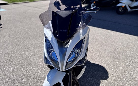 Gebrauchtmotorrad Kymco Xciting 400i ABS - Bild 2 Gebrauchtmotorrad Kymco Xciting 400i ABS - Bild 2