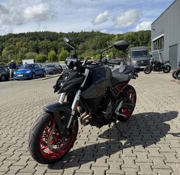 Gebrauchtmotorrad Suzuki GSX-8S - Bild 12