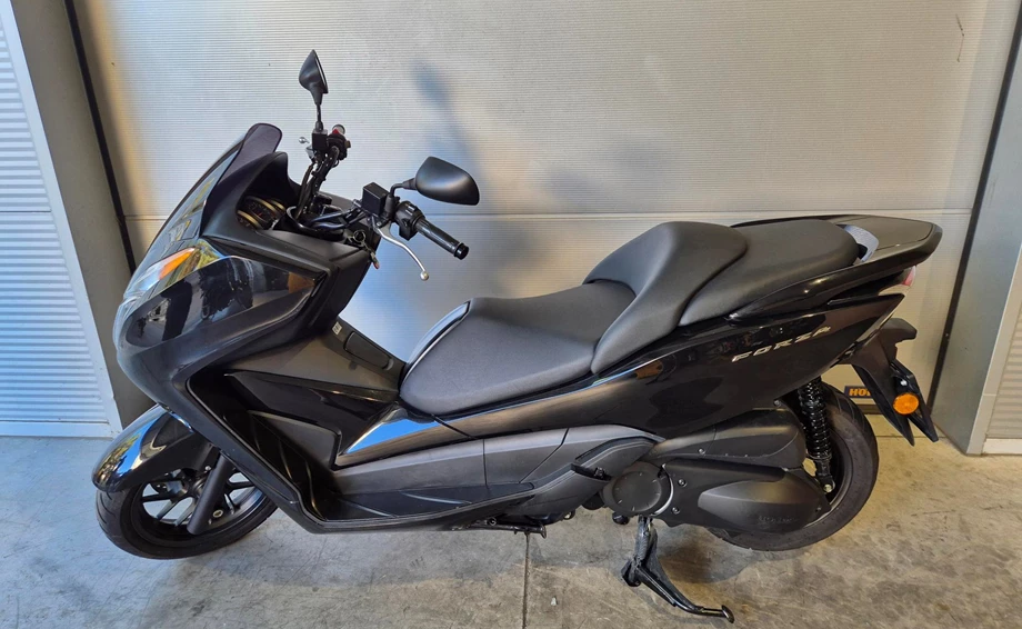 Angebot Honda Forza 300 Bild 5: Angebot Honda Forza 300
