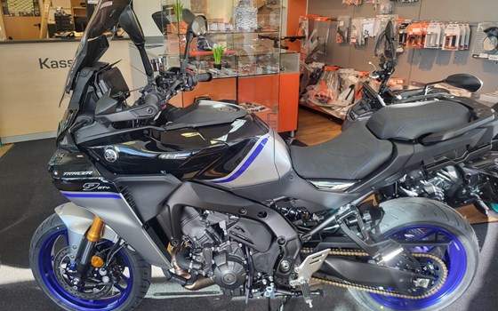 Gebrauchtmotorrad Yamaha Tracer 9 GT+ Y-AMT - Bild 1 Gebrauchtmotorrad Yamaha Tracer 9 GT+ Y-AMT - Bild 1