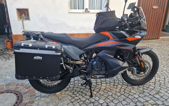 Gebrauchtmotorrad KTM 890 Adventure - Bild 1 Gebrauchtmotorrad KTM 890 Adventure - Bild 1