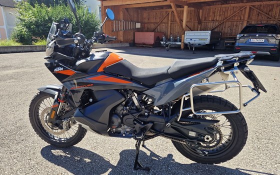 Gebrauchtmotorrad KTM 890 Adventure - Bild 2 Gebrauchtmotorrad KTM 890 Adventure - Bild 2