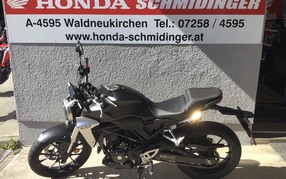 Gebrauchtmotorrad Honda CB300R - Bild 1 Gebrauchtmotorrad Honda CB300R - Bild 1