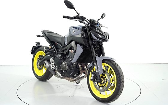 Motorrad Occasion Yamaha MT-09 - Bild 2