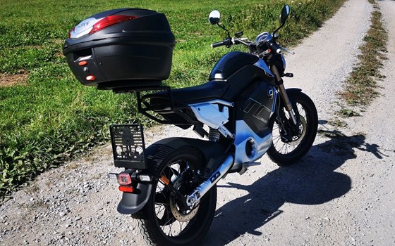 Gebrauchtmotorrad Super Soco TC Max 95 km/h - Bild 4 Gebrauchtmotorrad Super Soco TC Max 95 km/h - Bild 4