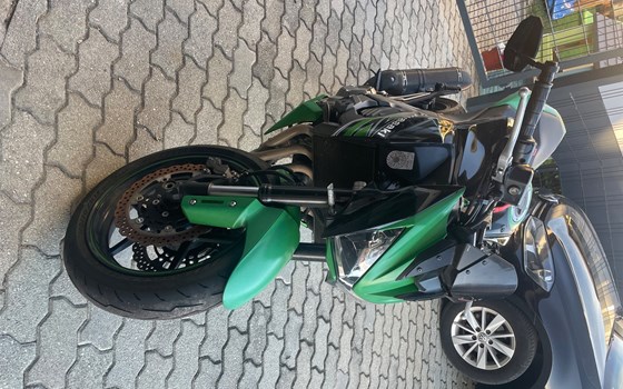 Gebrauchtmotorrad Kawasaki Z 800 - Bild 3 Gebrauchtmotorrad Kawasaki Z 800 - Bild 3