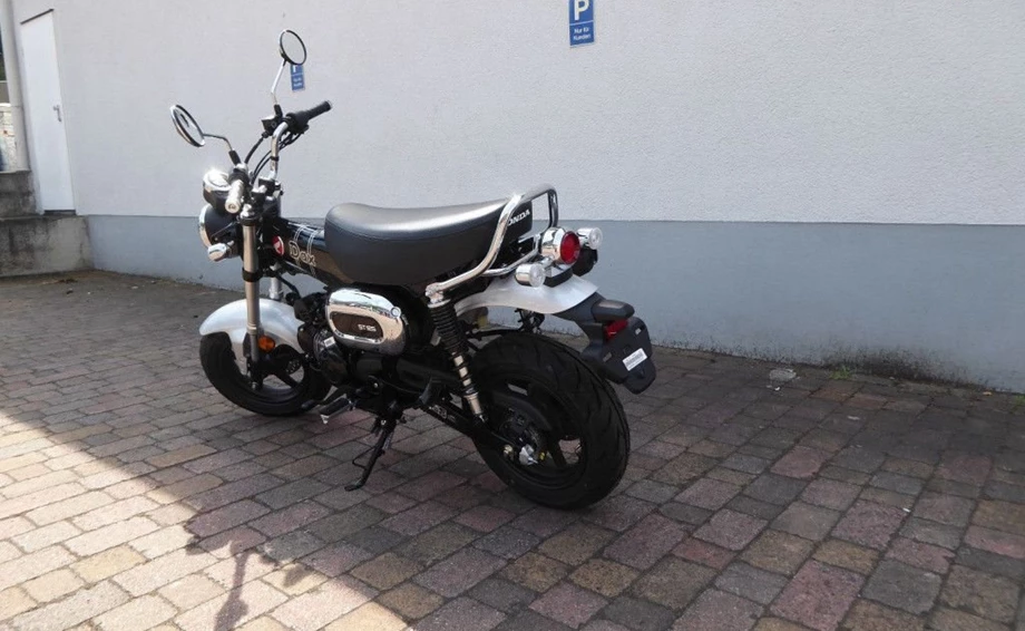 Offer Honda Dax Bild 3: Offer Honda Dax