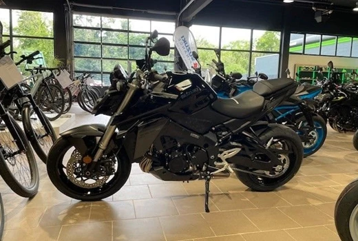 Suzuki GSX-S950