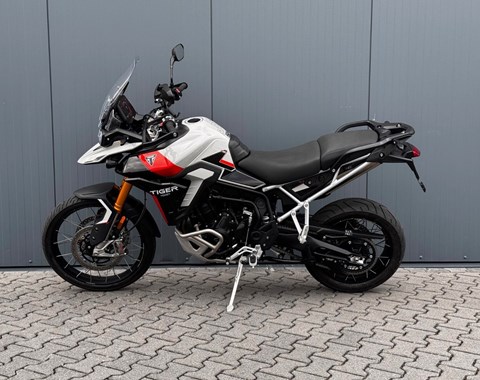 zum Vergrössern bitte anklicken!