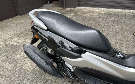 Gebrauchtmotorrad Yamaha NMAX 125 - Bild 11