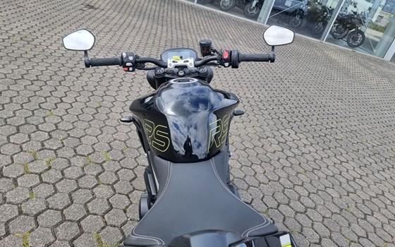 Gebrauchtmotorrad Triumph Street Triple 765 RS - Bild 8