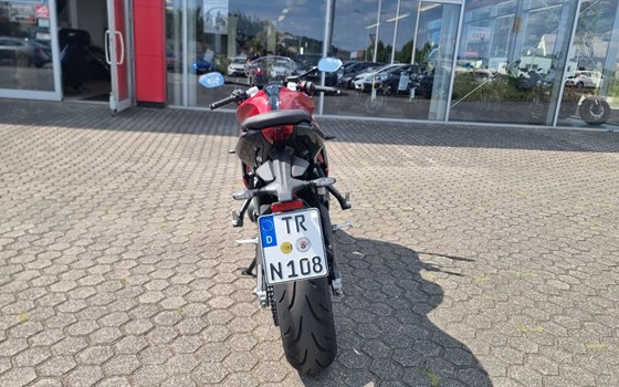 Gebrauchtmotorrad Triumph Daytona 660 - Bild 4