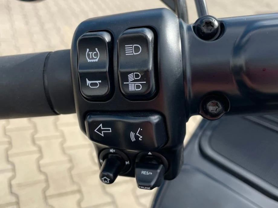 Angebot Harley-Davidson CVO Road Glide Limited FLTRKSE Bild 13: Angebot Harley-Davidson CVO Road Glide Limited FLTRKSE