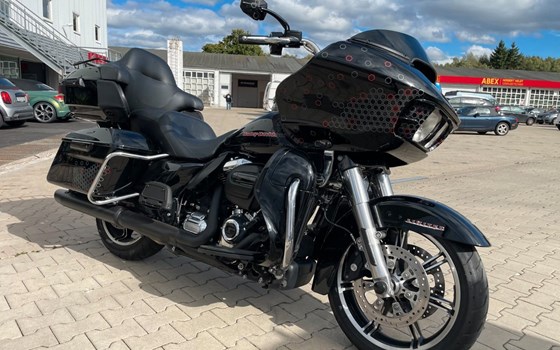 Gebrauchtmotorrad Harley-Davidson CVO Road Glide Limited FLTRKSE - Bild 3