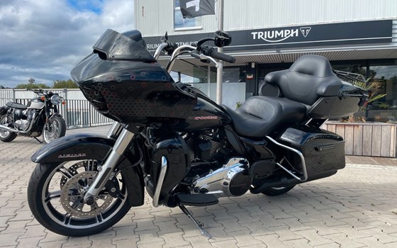 Gebrauchtmotorrad Harley-Davidson CVO Road Glide Limited FLTRKSE - Bild 4