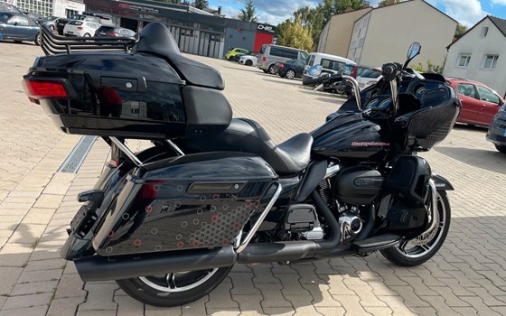Gebrauchtmotorrad Harley-Davidson CVO Road Glide Limited FLTRKSE - Bild 5