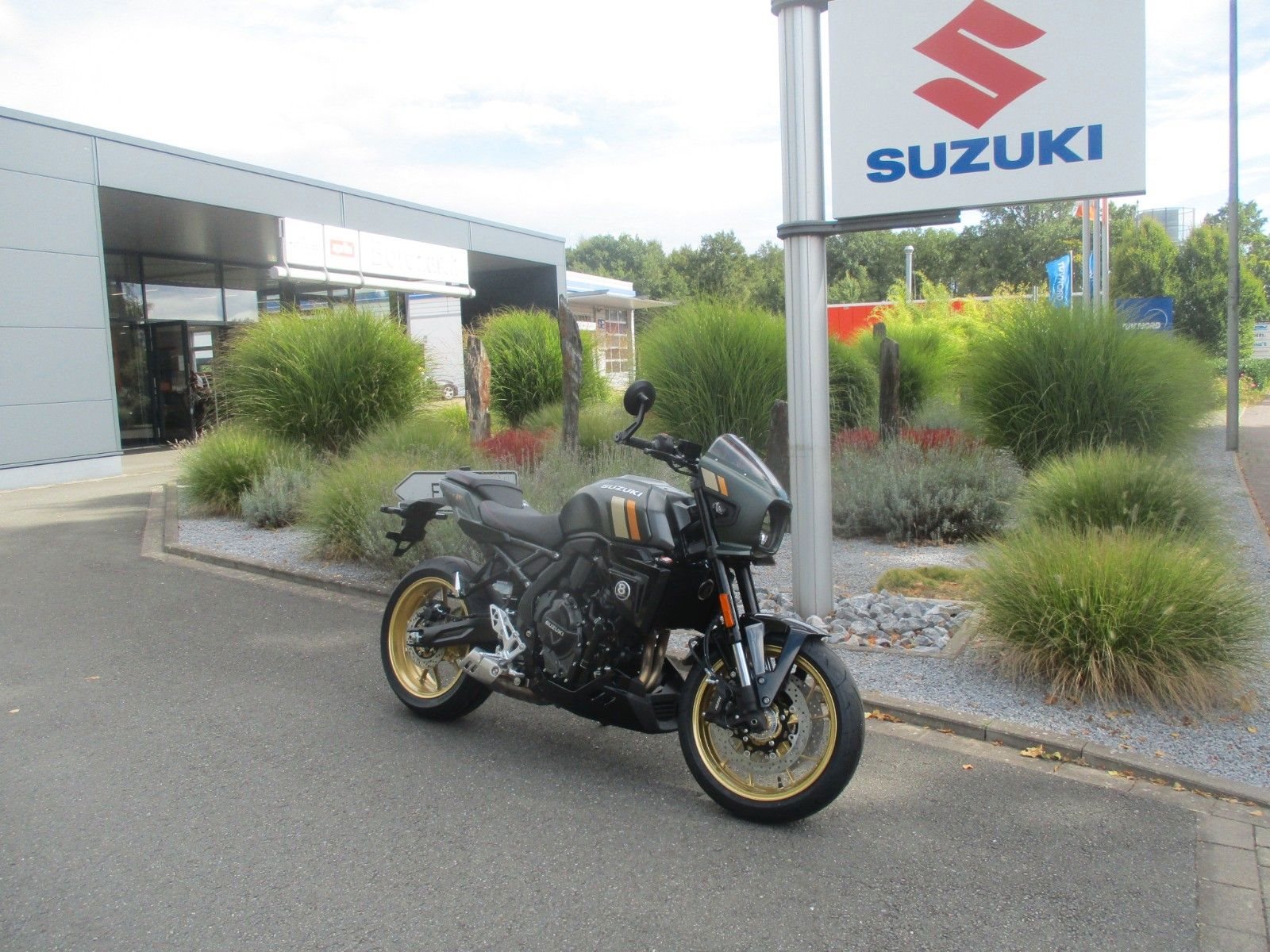 Suzuki GSX-8TT