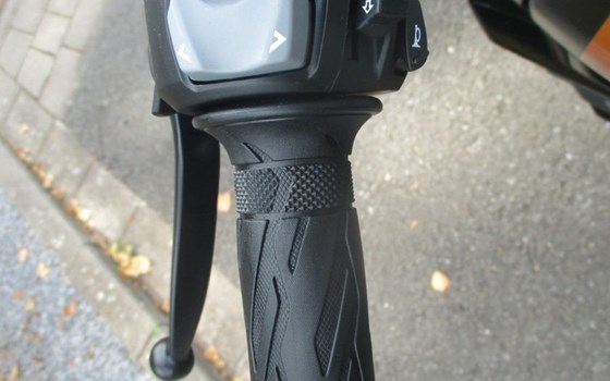 Neufahrzeug Suzuki GSX-8TT - Bild 12