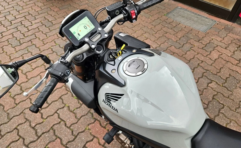 Angebot Honda CB650R Bild 7: Angebot Honda CB650R
