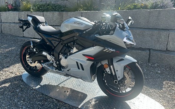 Neufahrzeug CFMOTO 675SR-R - Bild 1